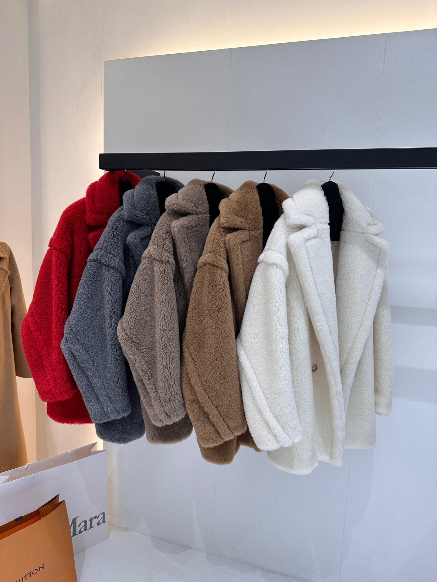 Wool Coat Peacoat - Krótki płaszcz z polaru Max, 62%
